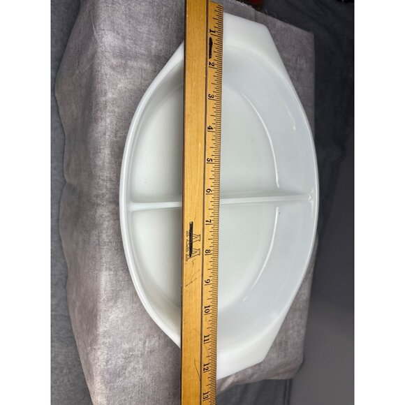 Pyrex 1.5 Qt Town & Country Divided Casserole Dish Snowflake & Starburst Pattern - Picture 8 of 13